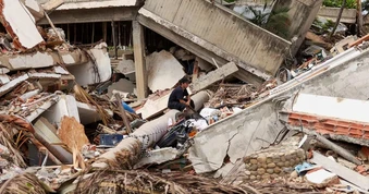 Câu chuyện của những người may mắn sống sót sau động đất kép ở Venezuela