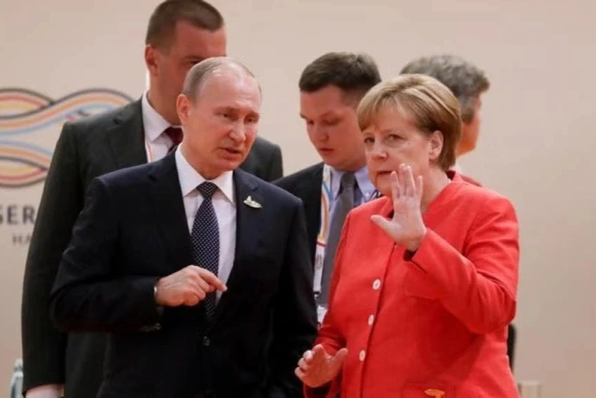 Châu Âu cân não tìm người đối thoại với Tổng thống Putin Châu Âu cân não tìm người đối thoại với Tổng thống Putin