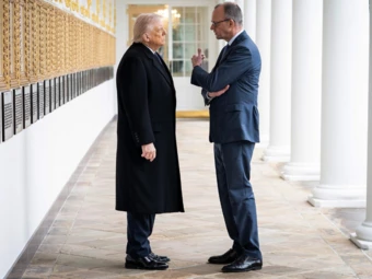 Châu Âu đáp trả Mỹ bằng chính “chiến thuật Trump”