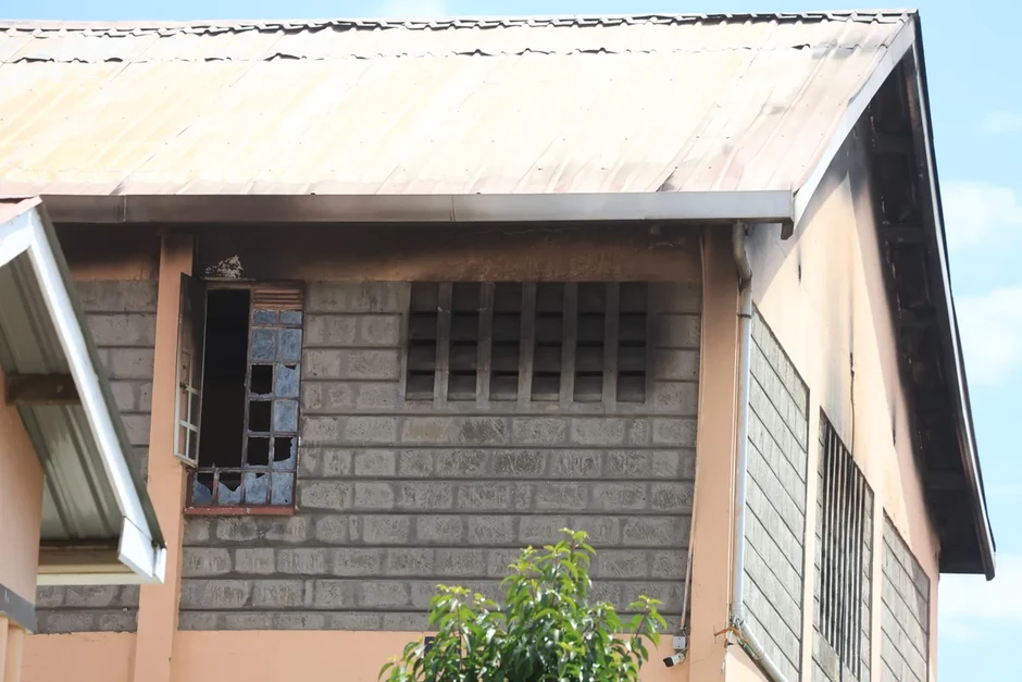 Cháy nghiêm trọng tại trường học ở Kenya, gần 100 người thương vong Cháy nghiêm trọng tại trường học ở Kenya, gần 100 người thương vong