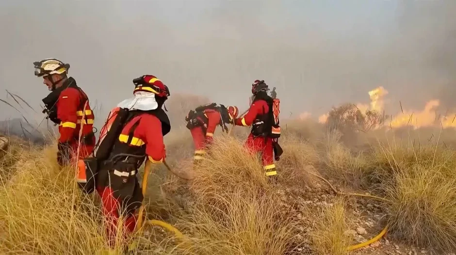 Cháy rừng dữ dội ở Tây Ban Nha, ít nhất 11 người thiệt mạng Cháy rừng dữ dội ở Tây Ban Nha, ít nhất 11 người thiệt mạng