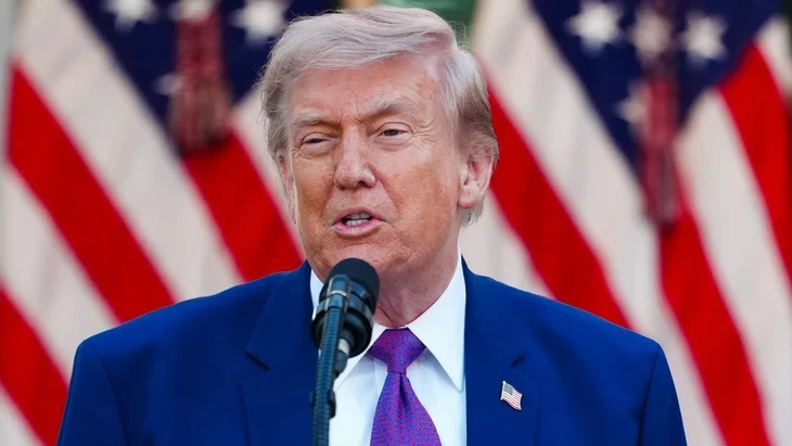Chỉ 3 tháng, ông Trump thực hiện hơn 3.700 giao dịch cổ phiếu, trị giá 750 triệu USD Chỉ 3 tháng, ông Trump thực hiện hơn 3.700 giao dịch cổ phiếu, trị giá 750 triệu USD