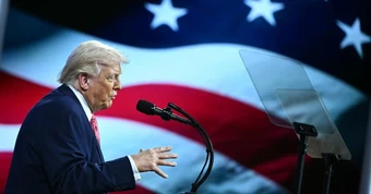 Chiến sự Trung Đông 28-3: Ông Trump đùa Hormuz là 'eo biển Trump'; Israel đánh cơ sở hạt nhân Iran