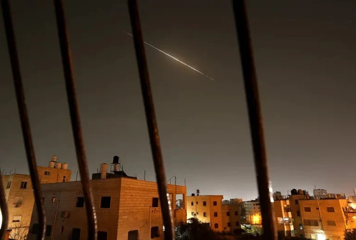 Chiến sự Trung Đông ngày 21-3: Iran mở đợt tấn công thứ 70, Mỹ tính kiểm soát kho hạt nhân Tehran Chiến sự Trung Đông ngày 21-3: Iran mở đợt tấn công thứ 70, Mỹ tính kiểm soát kho hạt nhân Tehran
