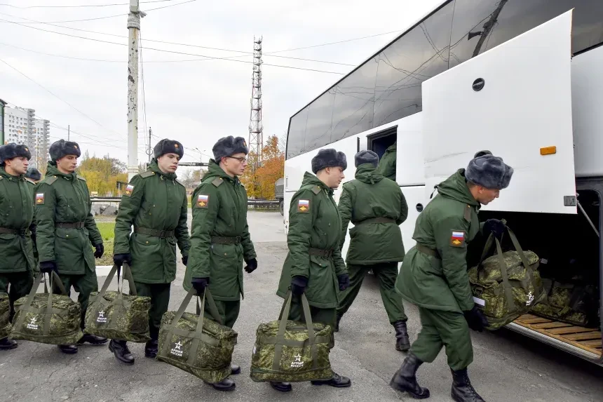 Chiến sự Ukraine vẫn ở thế giằng co dù Nga tuyên bố kiểm soát hoàn toàn Lugansk Chiến sự Ukraine vẫn ở thế giằng co dù Nga tuyên bố kiểm soát hoàn toàn Lugansk