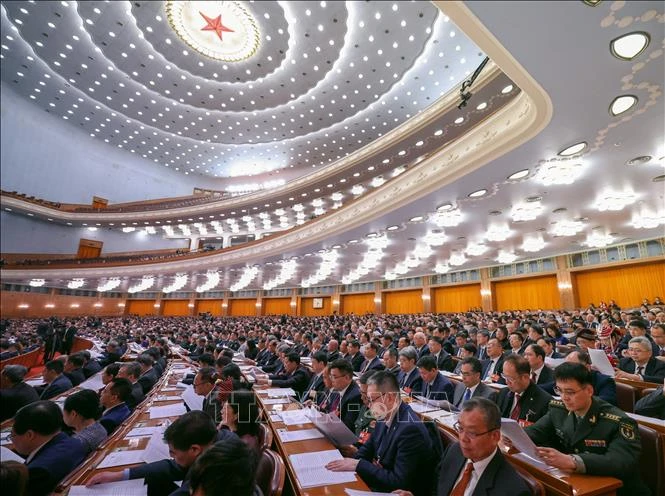 Chính hiệp toàn quốc Trung Quốc khóa XIV thông qua nhiều nghị quyết Chính hiệp toàn quốc Trung Quốc khóa XIV thông qua nhiều nghị quyết