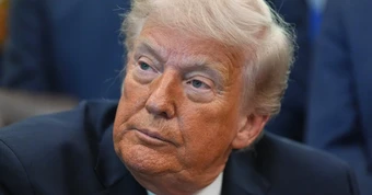 Chính quyền ông Trump dùng lệnh ngừng bắn với Iran đấu deadline của Quốc hội