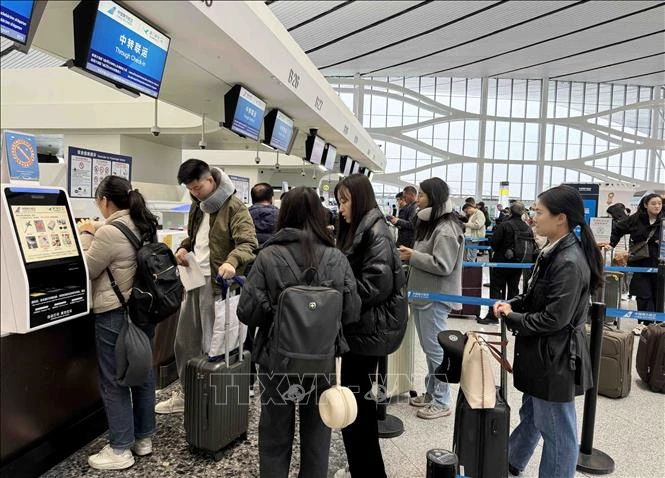 Chính sách miễn thị thực thúc đẩy làn sóng khách quốc tế đến Trung Quốc