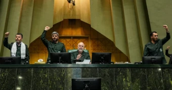 Chủ tịch Quốc hội Iran 'ngầm' đe dọa cửa ngõ Biển Đỏ