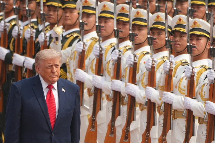 Chủ tịch Tập Cận Bình chủ trì lễ đón Tổng thống Donald Trump tại Bắc Kinh Chủ tịch Tập Cận Bình chủ trì lễ đón Tổng thống Donald Trump tại Bắc Kinh