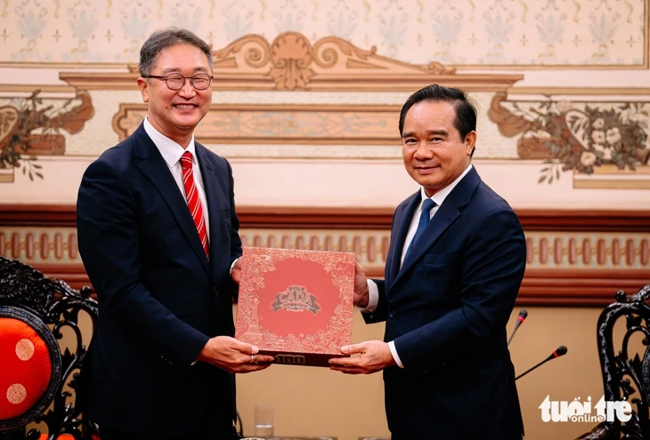 Chủ tịch UBND TP.HCM: Hàn Quốc là đối tác quan trọng trong giai đoạn phát triển mới của thành phố Chủ tịch UBND TP.HCM: Hàn Quốc là đối tác quan trọng trong giai đoạn phát triển mới của thành phố