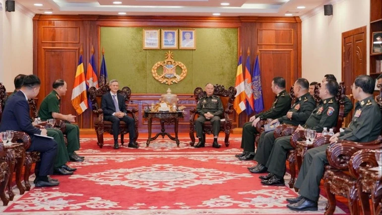 Chúc Tết Chol Chnam Thmey 2026 các lãnh đạo cấp cao Quân đội Hoàng gia Campuchia Chúc Tết Chol Chnam Thmey 2026 các lãnh đạo cấp cao Quân đội Hoàng gia Campuchia