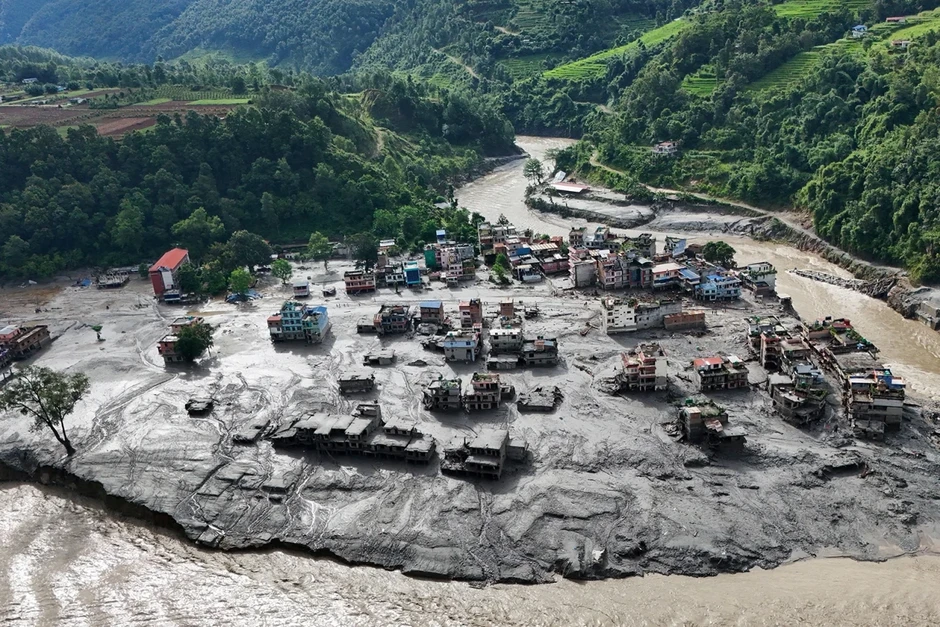 Chuyên gia: Lũ quét ở biên giới Nepal - Trung Quốc có vận tốc khủng khiếp Chuyên gia: Lũ quét ở biên giới Nepal - Trung Quốc có vận tốc khủng khiếp
