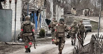Chuyên gia Mỹ: Nga sẽ tấn công khu vực Donbass ngay khi 'mặt đất vừa khô ráo'