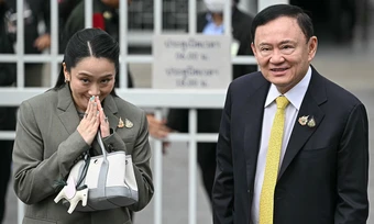 Con gái khuyên ông Thaksin thôi làm chính trị