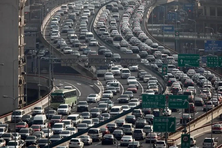 Cơn khát "vàng trắng": Cái giá thật sự của cuộc đua xe điện?