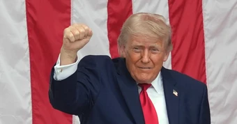 Công bố hồ sơ sức khỏe ông Trump: Tăng 6 ký trong vòng 1 năm nhưng nhìn chung rất ổn