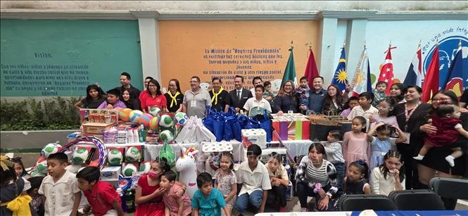 Cộng đồng ASEAN tại Mexico chung tay vì trẻ em có hoàn cảnh đặc biệt Cộng đồng ASEAN tại Mexico chung tay vì trẻ em có hoàn cảnh đặc biệt