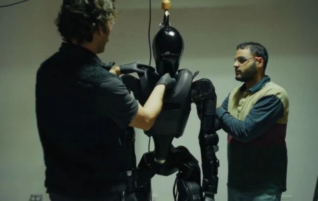 Công ty công nghệ Mỹ thử nghiệm robot hình người trên chiến trường Ukraine Công ty công nghệ Mỹ thử nghiệm robot hình người trên chiến trường Ukraine