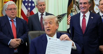 Công ty truyền thông tính thu phí xem trước bài đăng của Tổng thống Trump?