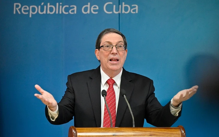Cuba chỉ trích EU xài 'tiêu chuẩn kép' khi chê trách Cuba Cuba chỉ trích EU xài 'tiêu chuẩn kép' khi chê trách Cuba