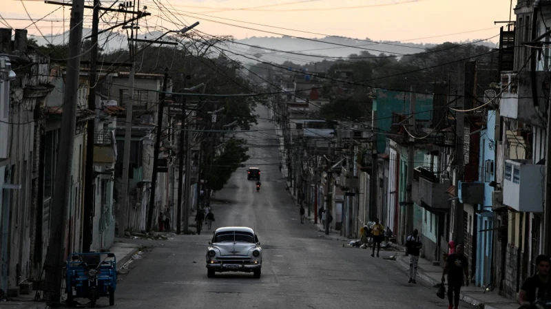 Cuba nỗ lực khôi phục lưới điện sau sự cố mất điện toàn quốc Cuba nỗ lực khôi phục lưới điện sau sự cố mất điện toàn quốc