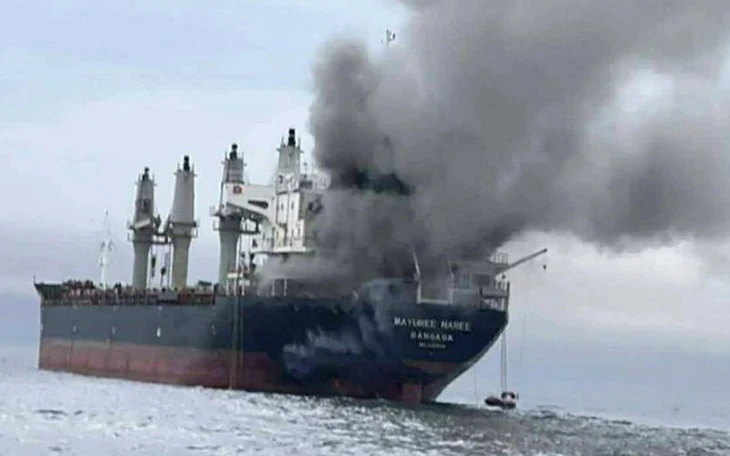 Cuộc mặc cả quanh eo biển Hormuz Cuộc mặc cả quanh eo biển Hormuz