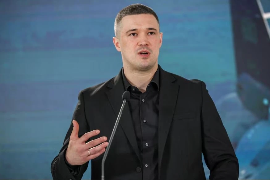 Cựu Bộ trưởng Quốc phòng Ukraine bất ngờ được mời làm cố vấn ở Italy Cựu Bộ trưởng Quốc phòng Ukraine bất ngờ được mời làm cố vấn ở Italy