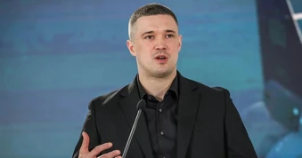 Cựu Bộ trưởng Quốc phòng Ukraine kêu gọi bầu cử thời chiến