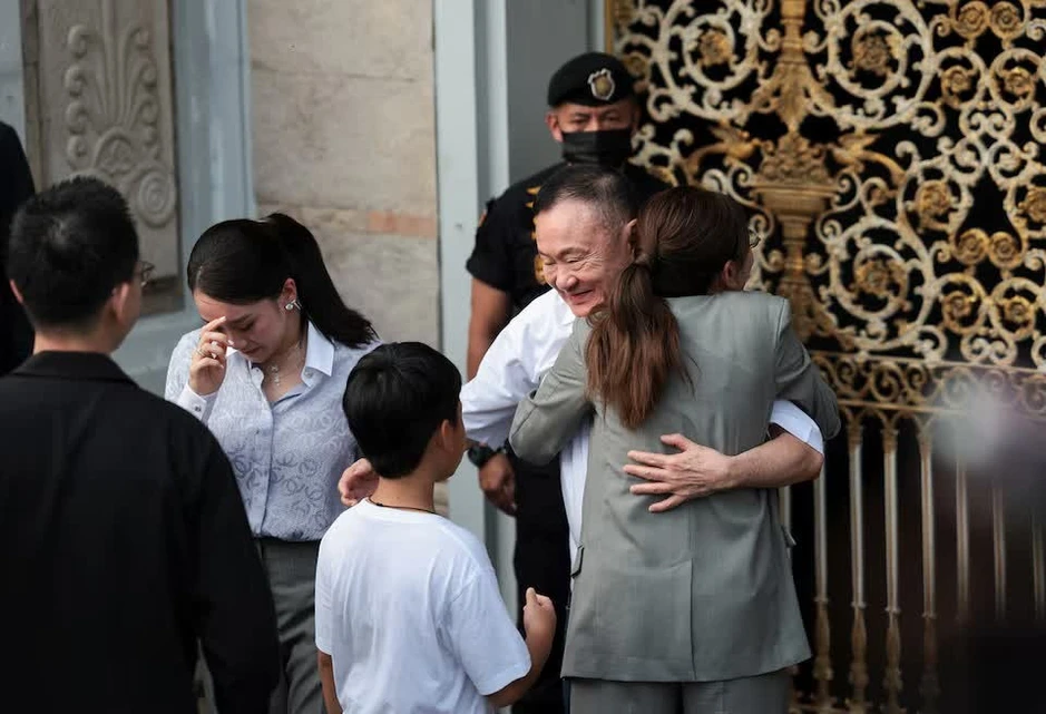 Cựu Thủ tướng Thái Lan Thaksin Shinawatra được trả tự do sau 8 tháng tù giam