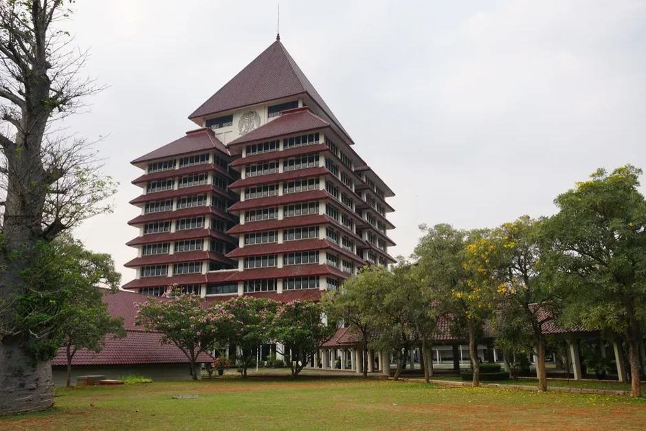 Đại học hàng đầu Indonesia đình chỉ 16 sinh viên luật với cáo buộc quấy rối tình dục Đại học hàng đầu Indonesia đình chỉ 16 sinh viên luật với cáo buộc quấy rối tình dục