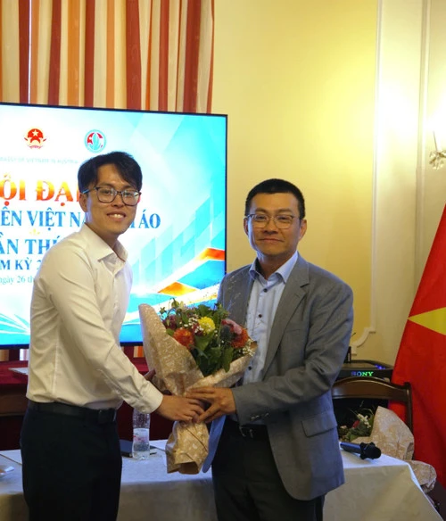 Đại hội đại biểu lần thứ IV Hội Sinh viên Việt Nam tại Áo: Đoàn kết, năng động, sáng tạo, trách nhiệm Đại hội đại biểu lần thứ IV Hội Sinh viên Việt Nam tại Áo: Đoàn kết, năng động, sáng tạo, trách nhiệm