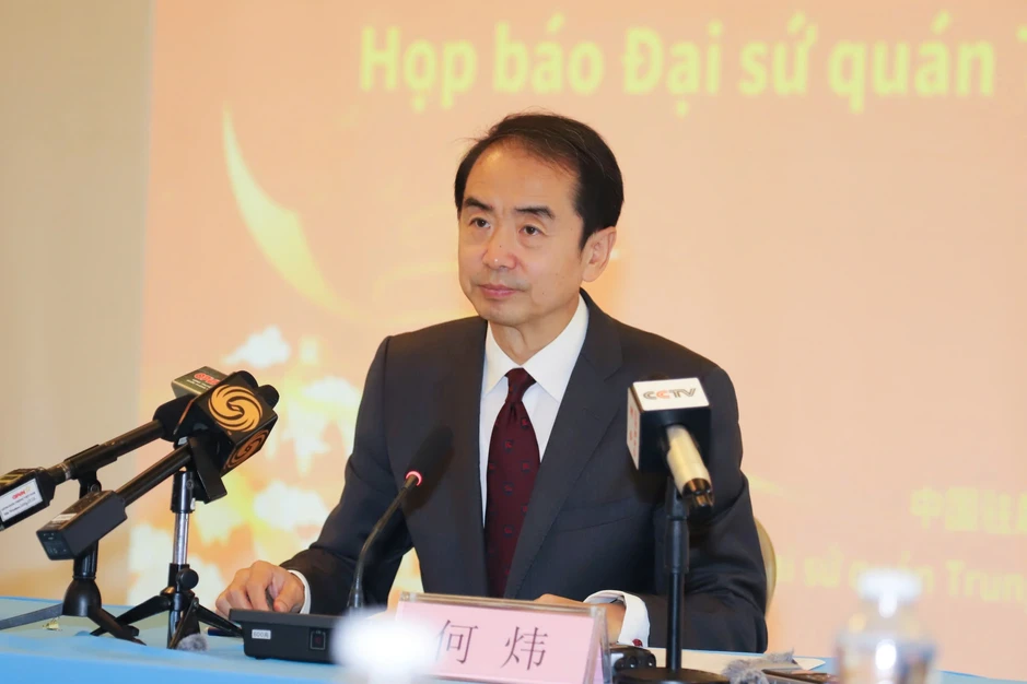 Đại sứ Hà Vĩ: Quan hệ Việt Nam - Trung Quốc đang trong giai đoạn lịch sử Đại sứ Hà Vĩ: Quan hệ Việt Nam - Trung Quốc đang trong giai đoạn lịch sử
