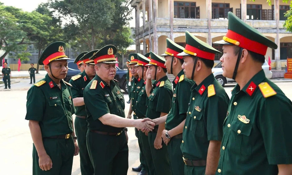 Đại tướng Nguyễn Trọng Nghĩa thăm và kiểm tra các đơn vị trên địa bàn Đà Nẵng