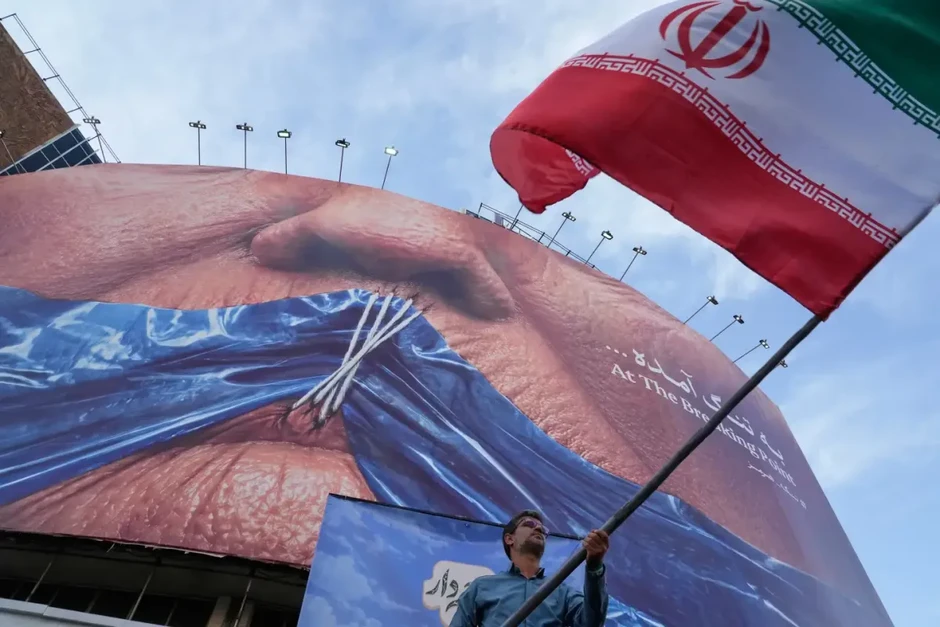 Đàm phán Mỹ - Iran bế tắc, Eo biển Hormuz tiếp tục đóng cửa Đàm phán Mỹ - Iran bế tắc, Eo biển Hormuz tiếp tục đóng cửa