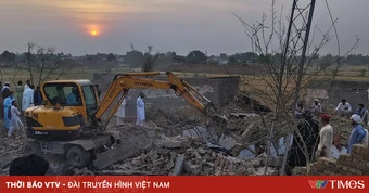 Đánh bom xe tại Pakistan khiến 12 cảnh sát thiệt mạng