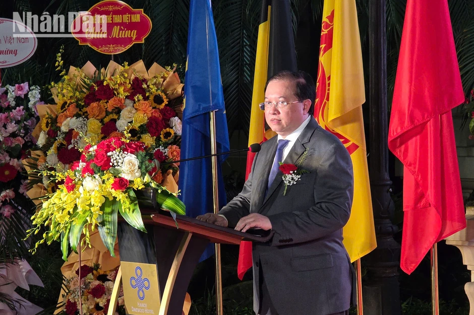 Dấu ấn 30 năm hữu nghị-hợp tác giữa Việt Nam và phái đoàn Wallonie-Bruxelles (Bỉ) Dấu ấn 30 năm hữu nghị-hợp tác giữa Việt Nam và phái đoàn Wallonie-Bruxelles (Bỉ)