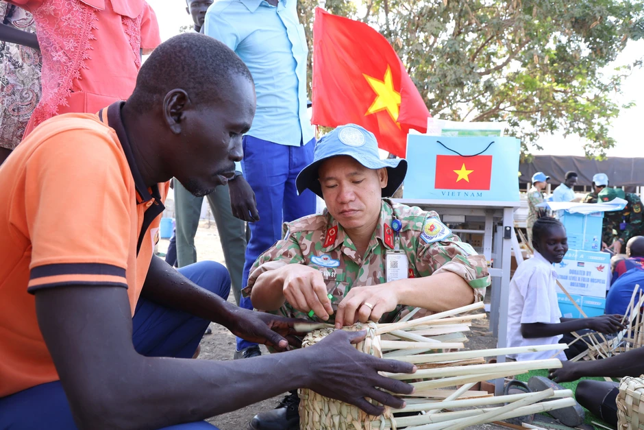 Dấu ấn lực lượng “mũ nồi xanh” Việt Nam trên vùng đất Bentiu Dấu ấn lực lượng “mũ nồi xanh” Việt Nam trên vùng đất Bentiu