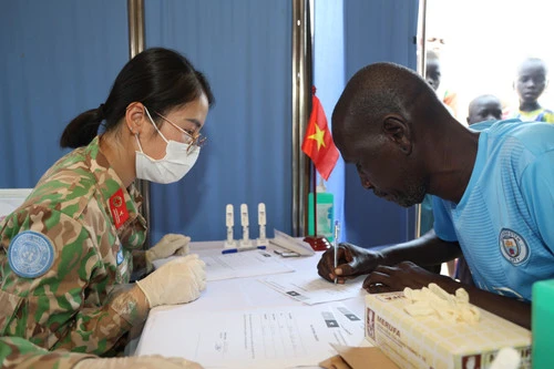 Dấu ấn lực lượng “mũ nồi xanh” Việt Nam trên vùng đất Bentiu Dấu ấn lực lượng “mũ nồi xanh” Việt Nam trên vùng đất Bentiu