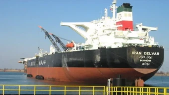 Dầu Iran vẫn chảy qua eo biển Hormuz gần như mức bình thường