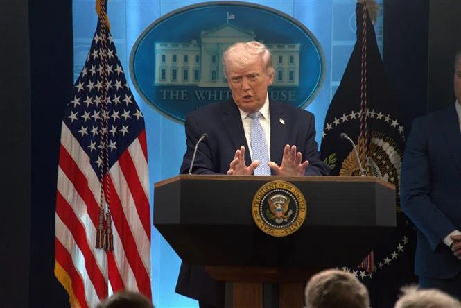 Dấu mốc dẫn tới bước chuyển của Tổng thống Trump từ dọa tấn công sang hủy kế hoạch không kích Iran Dấu mốc dẫn tới bước chuyển của Tổng thống Trump từ dọa tấn công sang hủy kế hoạch không kích Iran