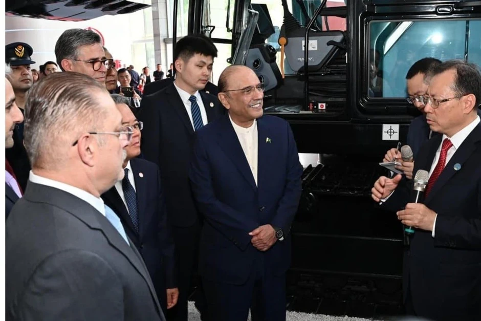 Đến thăm Trung Quốc, lãnh đạo nước láng giềng châu Á trầm trồ trước một chiếc máy đặc biệt, ‘đòi’ đưa lên máy bay đem về nước