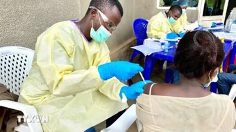 Dịch Ebola: Mỹ mở rộng hạn chế nhập cảnh với các thường trú nhân hợp pháp