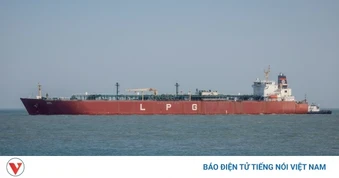 Điện Kremlin: Eo biển Hormuz vẫn mở cho Nga