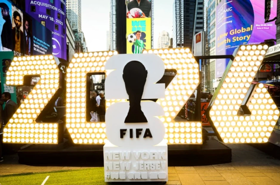 Doanh nghiệp toàn cầu có thể mất 17 tỷ USD vì nhân viên xem World Cup - Báo TinVina