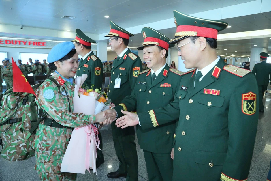 Đội Công binh số 5 của Việt Nam lên đường tới Abyei Đội Công binh số 5 của Việt Nam lên đường tới Abyei
