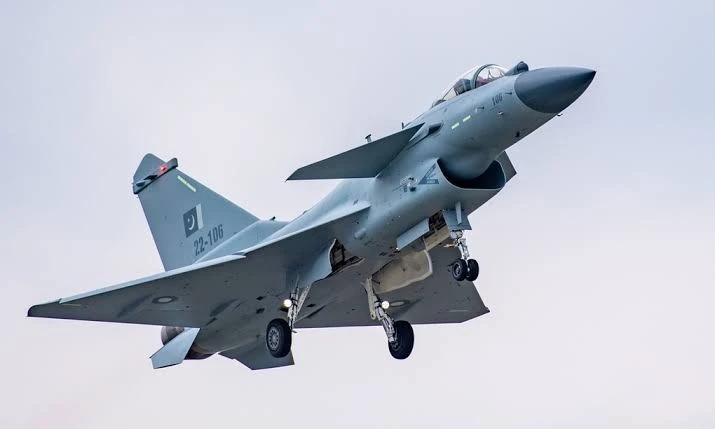 Đòn giáng mạnh vào Nga khi đồng minh thân thiết loại Su-30SM để lấy J-10CE Đòn giáng mạnh vào Nga khi đồng minh thân thiết loại Su-30SM để lấy J-10CE