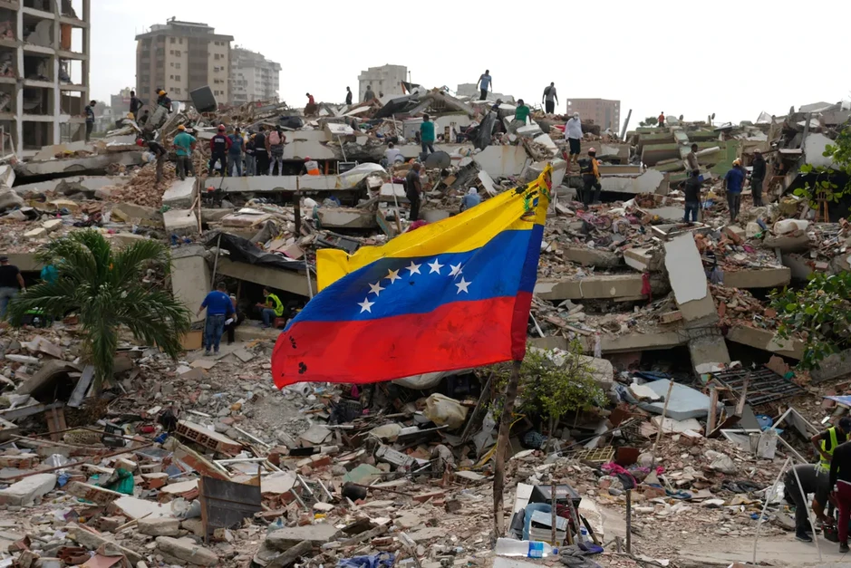 Động đất ở Venezuela: Hành trình nghẹt thở cứu sống nạn nhân bị mắc kẹt suốt 8 ngày dưới tòa nhà bị sập Động đất ở Venezuela: Hành trình nghẹt thở cứu sống nạn nhân bị mắc kẹt suốt 8 ngày dưới tòa nhà bị sập
