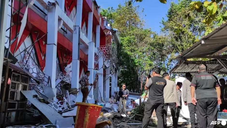Động đất tại Indonesia làm hư hại nhiều nhà dân, hàng chục người bị thương Động đất tại Indonesia làm hư hại nhiều nhà dân, hàng chục người bị thương
