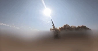 Đồng minh Iran ra đòn: Tên lửa khai hỏa, dọa “khóa yết hầu dầu” Bab el-Mandeb, Mỹ–Israel đối mặt hậu quả